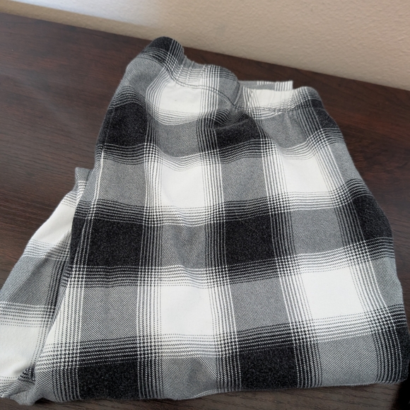 Torrid Plaid Leggings BUNDLE - Picture 5 of 9